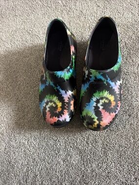 Crocs women Tie-Dye Classic Clog - Black Multicolor